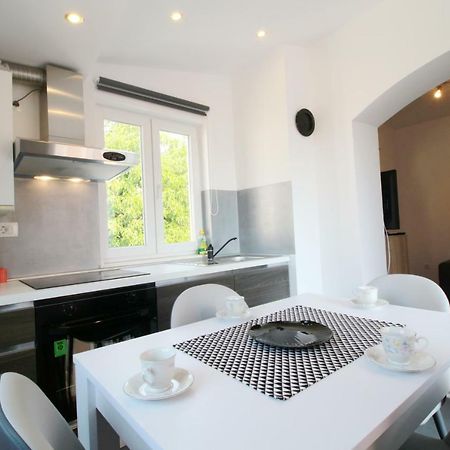 Apartment Sara With Seaview 佩特坎内 外观 照片